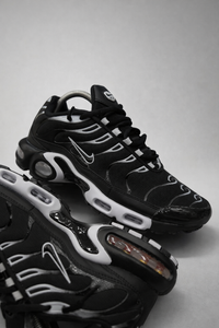 NK AIR MAX PLUS TN "VENOM"