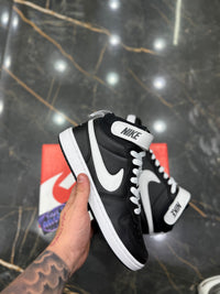 Borough Mid “Preto/Branco"