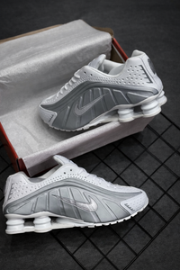 NK SHOX R4 "PRATA"